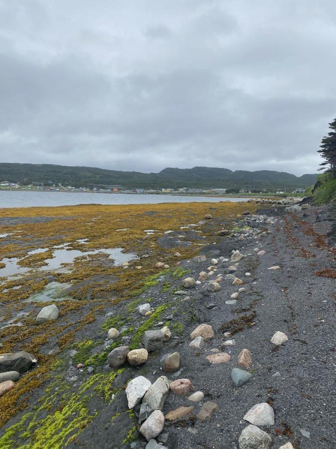 Вілла Rocky Harbour Oceanfront Екстер'єр фото